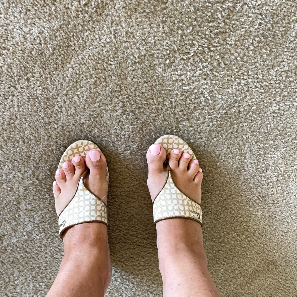 Coach sandals color cream and brown - Picture 9 of 10